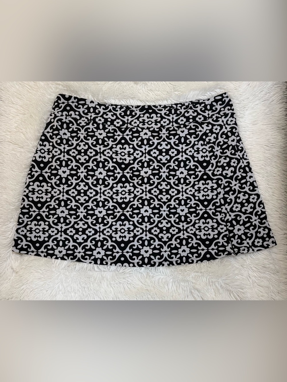 Lulu-B Black and White Patterned A-Line Skirt
